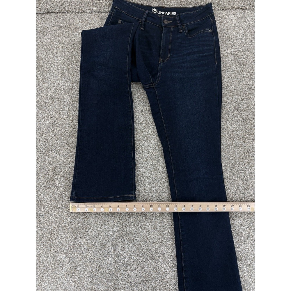 No Boundaries High Rise‎ Flare Jeans Women's 4 Blue Dark Wash Sustainable Denim - Picture 9 of 9
